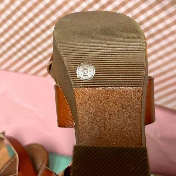 Women's Universal Thread - Picture 4 of 4